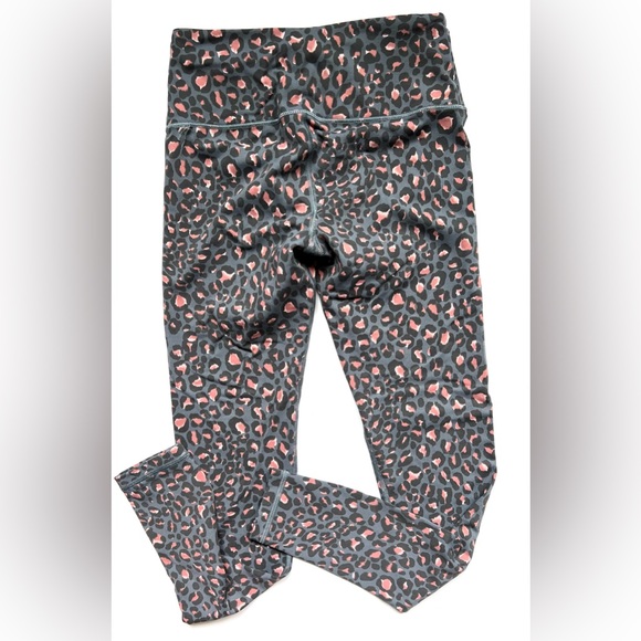 Victorias Secret Knockout Leggings - Picture 3 of 5